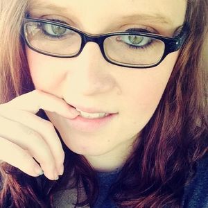 Meet your Posher, Cassandra