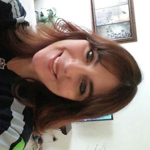 Meet your Posher, Holly