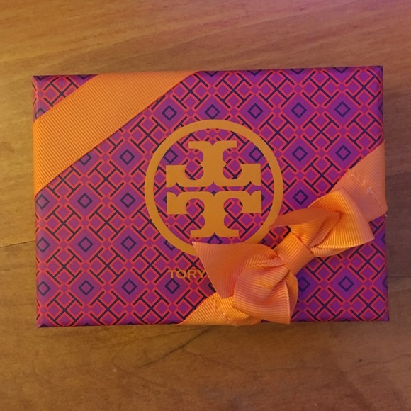 Tory burch card
