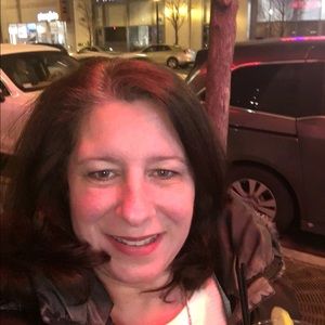 Meet your Posher, Caryn