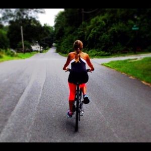 Meet your Posher, Flora