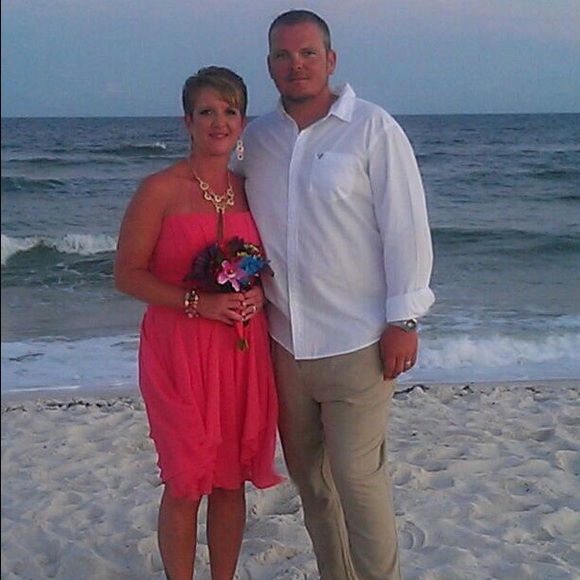 Meet your Posher, Stephanie - Picture 3 of 4