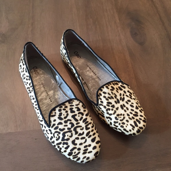Gap Leopard Print Loafer Flats size 8