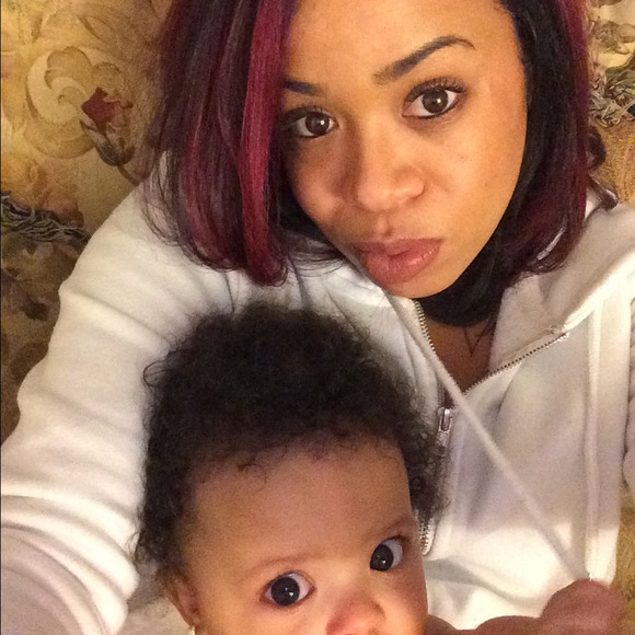 Meet your Posher, Liz - Picture 1 of 1