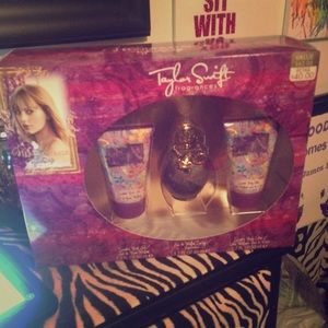 Brand new Taylor Swift wonderstruck perfume