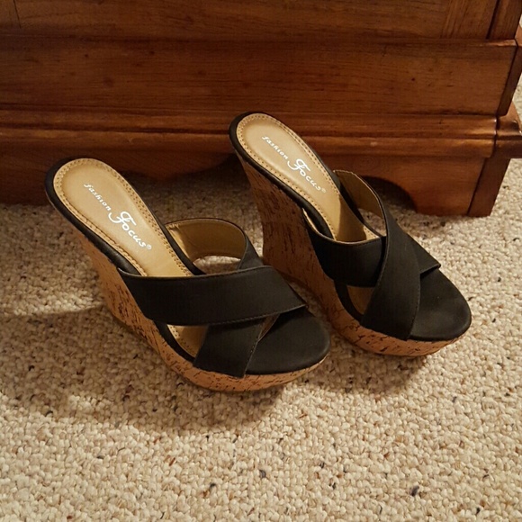 Size 6 cork bottom wedge sandals