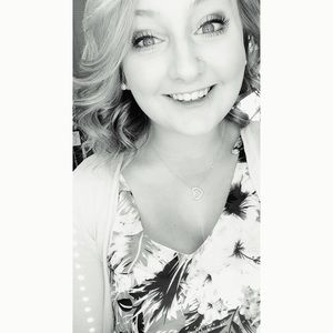 Meet your Posher, Stefanie