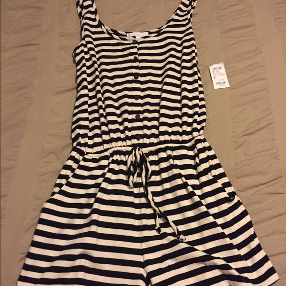 Black and white jumper