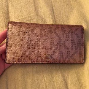 🚫SOLD🚫Michael Kors wallet