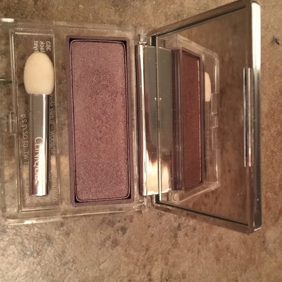 Clinique Color surge eyeshadow (super shimmer)