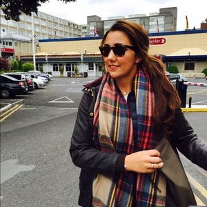 Meet your Posher, Christina