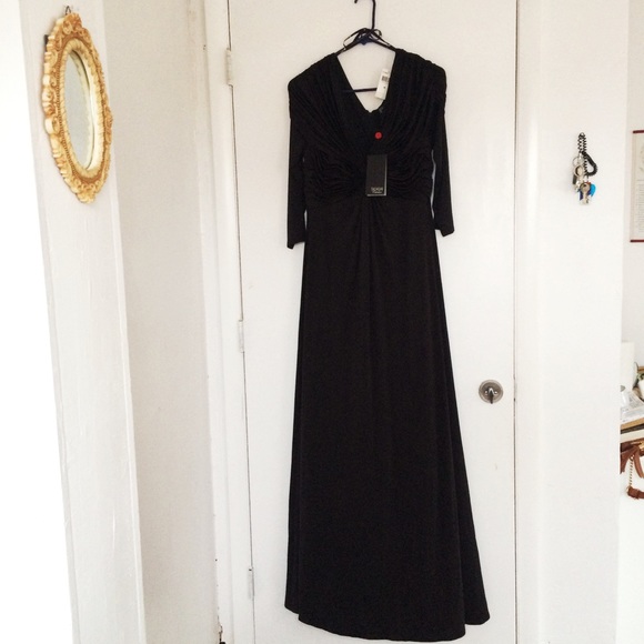 Tadashi Collection - Black Long Formal Gown/Dress
