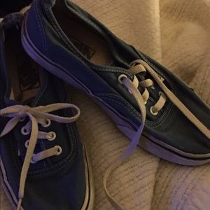 Vans blue