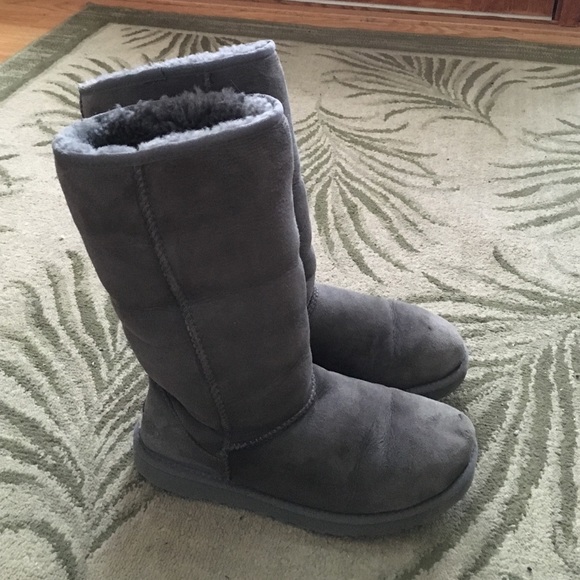 Grey tall ugg boots