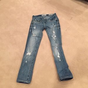 Day trip ripped jeans