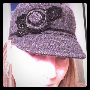 Black and gray mixed wool hat