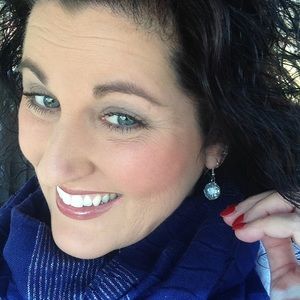 Meet your Posher, Dionna