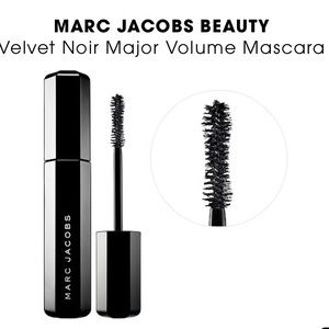 Marc Jacobs Velvet Noir Major Volume Mascara