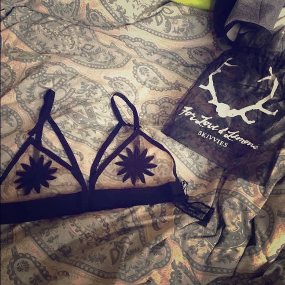 For love and lemons bralette