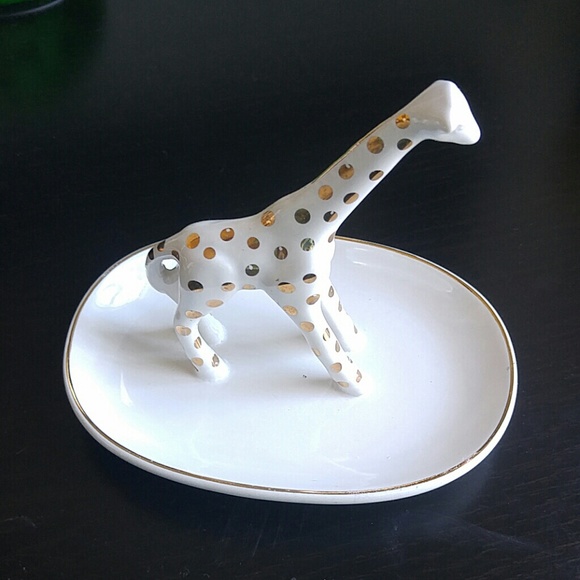 Adorable porcelain giraffe ring holder