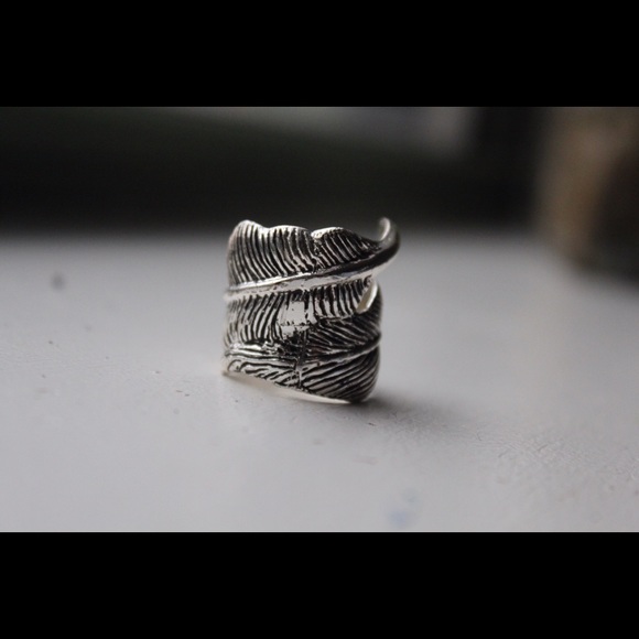 silver wrapped leaf ring