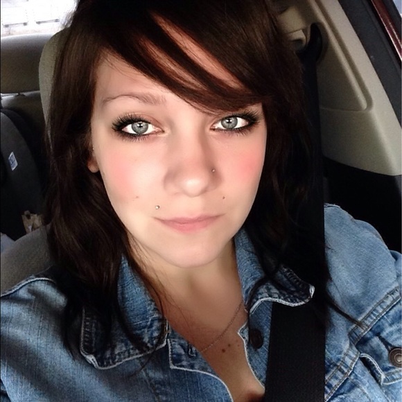 Meet your Posher, Kristina