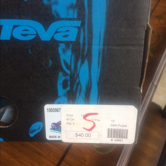 Teva sandals. NIB. Size 10 - Picture 3 of 4