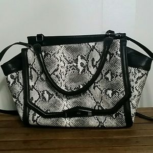 *FINAL PRICE DROP*Simply Vera by Vera Wang Handbag
