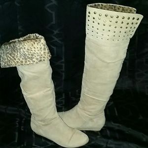 Over the knee boot