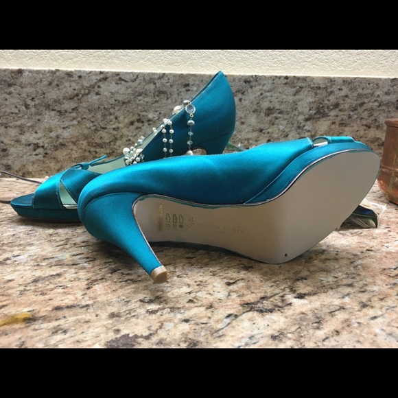 Filippa Scott teal heels! - Picture 3 of 4