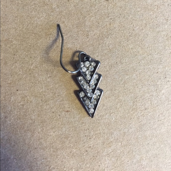 Earring bundle!!! - Picture 3 of 4