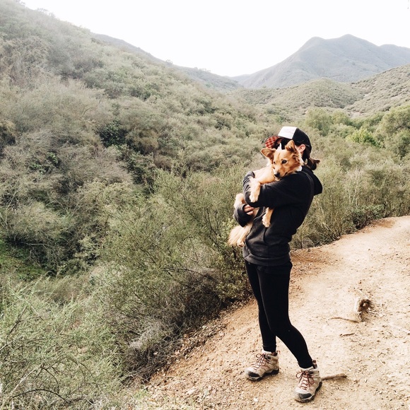 Hello! ⚡️✌🏼️🦄💫 - Picture 3 of 4