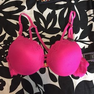 BNWT Hot pink front closure push up cage bra