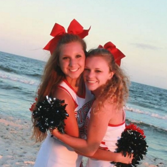 Meet your Posher, Claire