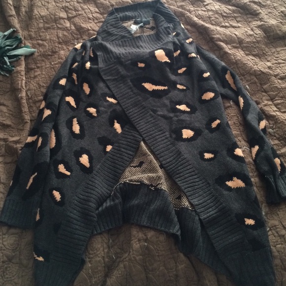 Romeo and Juliet Couture criss cross sweater