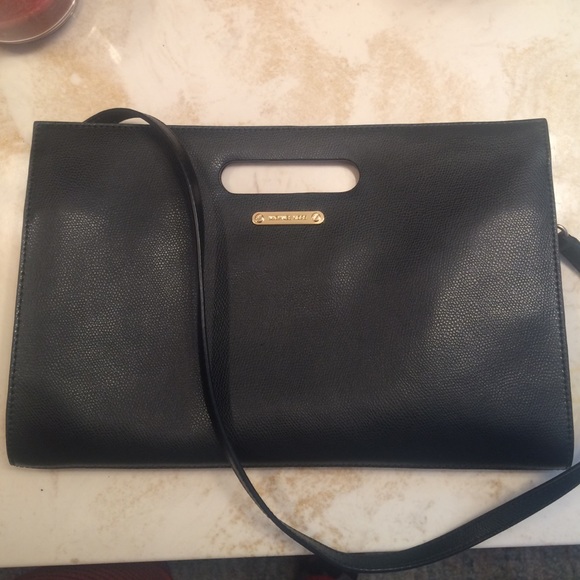Michael Kors Handbags - Michael kors clutch