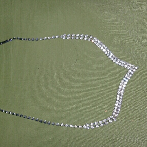 V shaped necklace
