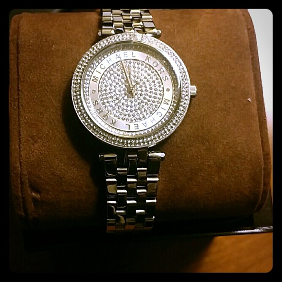 Michael kors watch - Picture 1 of 2