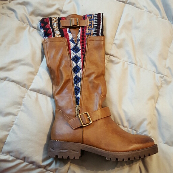 BRAND NEW IN BOX WINNIPEG AZTEC BOOTS