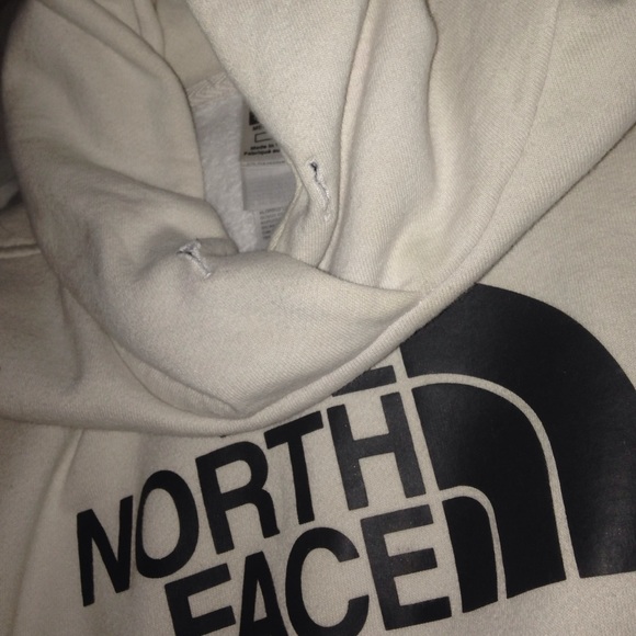 White Northface Pullover Hoodie - Picture 3 of 3