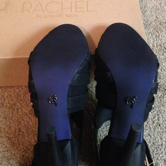 Peep toe spiked sandal pump - Picture 4 of 4