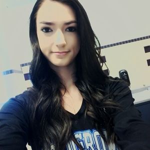 Meet your Posher, Alexis