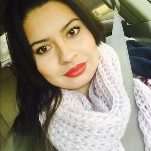 Meet your Posher, Melissa