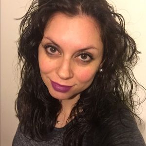 Meet your Posher, Pamella