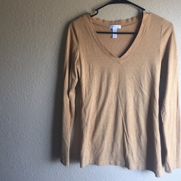 Mustard colored long sleeve - Picture 1 of 2