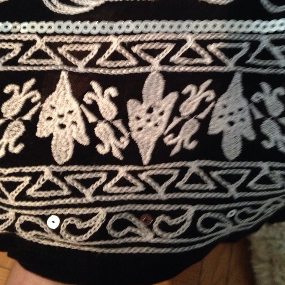 NWT EMBELLISHED MAXI SKIRT - Picture 2 of 4