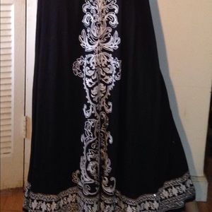 NWT EMBELLISHED MAXI SKIRT