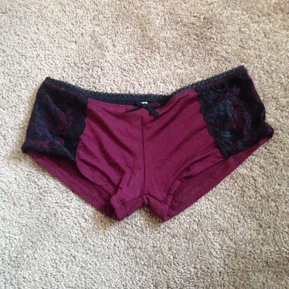 Lace boy shorts