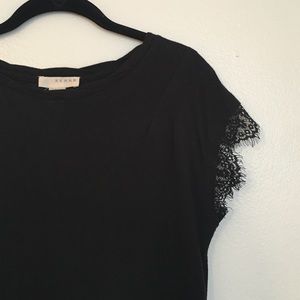 🎉SALE🎉 Black Kenar t shirt