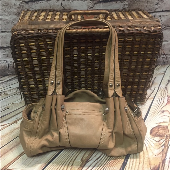 b. makowsky Handbags - ❌RESERVED FOR JO❌B. MAKOWSKY TAN LEATHER BAG